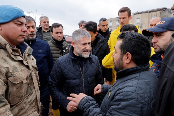 Hazine ve Maliye Bakanı Nebati, selden etkilenen Şanlıurfa'da incelemelerde bulundu