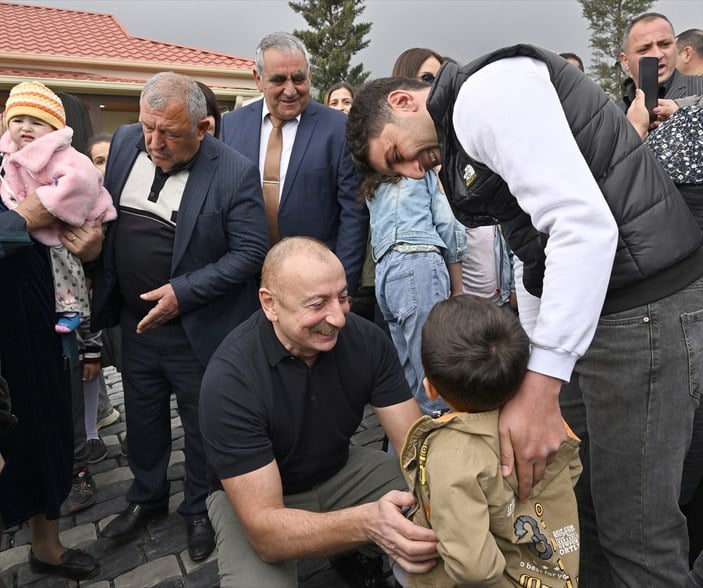 İlham Aliyev, 2. Karabağ Savaşı'nda işgalden kurtarılan Talış'da Nevruz ateşini yaktı