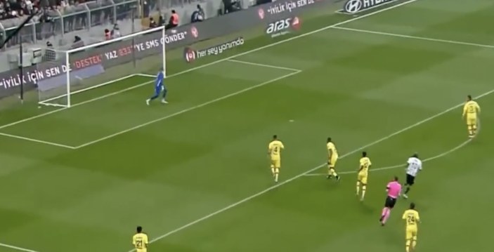 Vincent Aboubakar'dan İstanbulspor'a harika gol