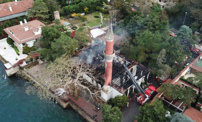 Hilmi Türkmen duyurdu! Vaniköy Camii yakında açılıyor