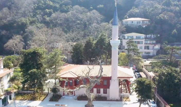 Hilmi Türkmen duyurdu! Vaniköy Camii yakında açılıyor