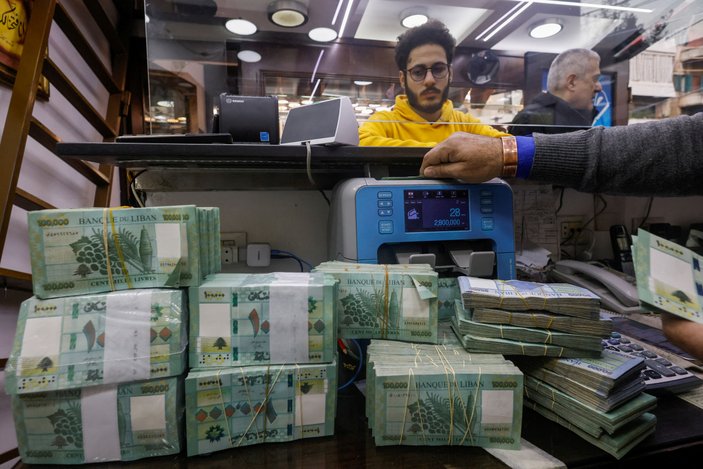 Lübnan lirası dolar karşısında tarihi gerileme yaşadı