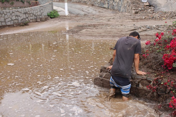 Peru'da Yaku Kasırgası'nın yol açtığı sellerde 65 kişi hayatını kaybetti