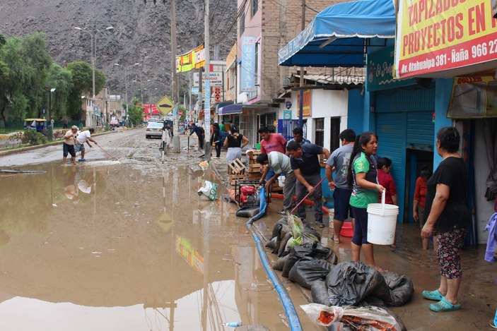 Peru'da Yaku Kasırgası'nın yol açtığı sellerde 65 kişi hayatını kaybetti