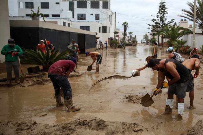 Peru'da Yaku Kasırgası'nın yol açtığı sellerde 65 kişi hayatını kaybetti