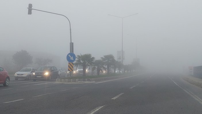 Tekirdağ'da sis: Görüş mesafesi 10 metreye düştü