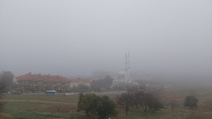 Tekirdağ'da sis: Görüş mesafesi 10 metreye düştü