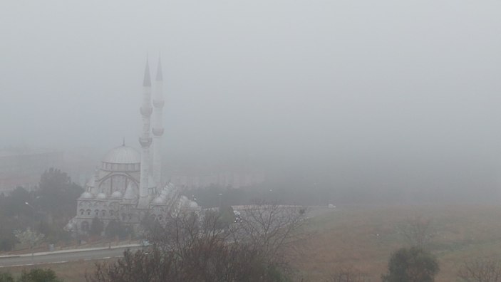 Tekirdağ'da sis: Görüş mesafesi 10 metreye düştü