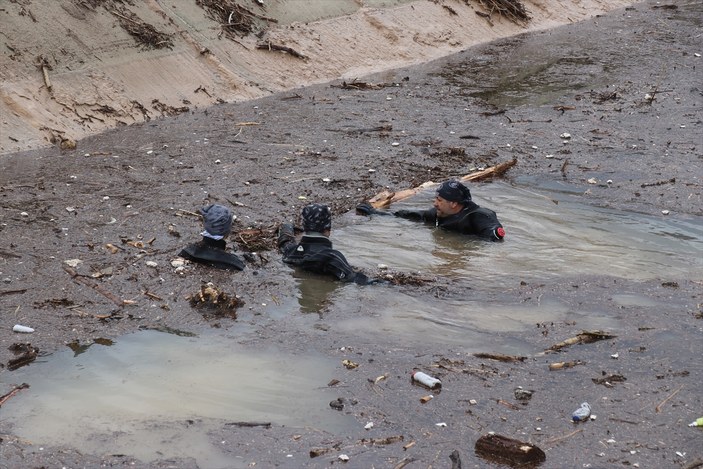 Sel felaketinde 8'inci gün! Şanlıurfa'da asker, jandarma, polis selin izlerini siliyor