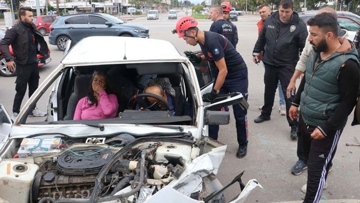 Antalya'da feci kaza! LPG yakıt tankı fırladı