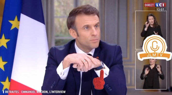 Emmanuel Macron, ekonomi konuşulurken pahalı saatini çıkardı