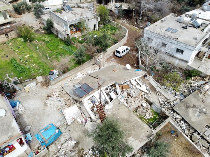 Hatay'da fay hattının geçtiği köyün