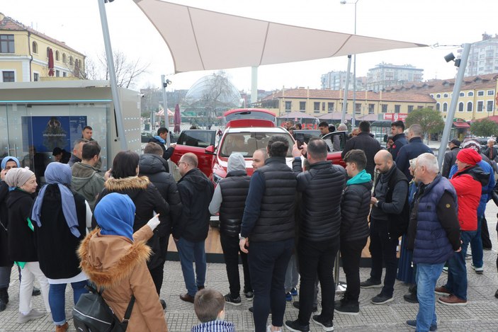 Samsun'da sergilenen Togg'a yoğun ilgi #3