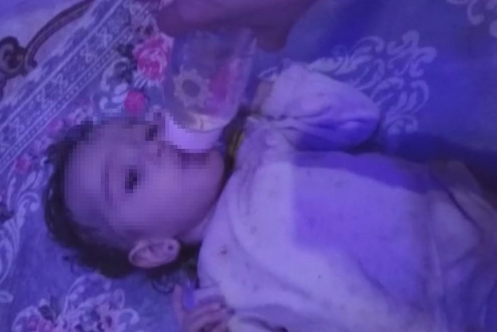Konya'da çöp evde bulunan 1,5 yaşında kız çocuğu hastaneye kaldırıldı #1