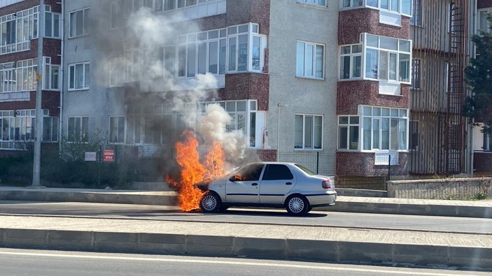 Tekirdağ'da takastan aldığı araba 10 dakika sonra yanmaya başladı