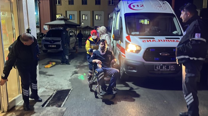 Kütahya'da ambulans kaza yaptı: 3 yaralı