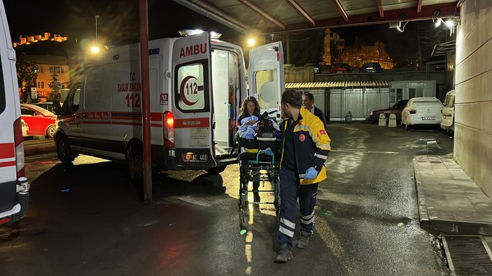 Kütahya'da ambulans kaza yaptı: 3 yaralı