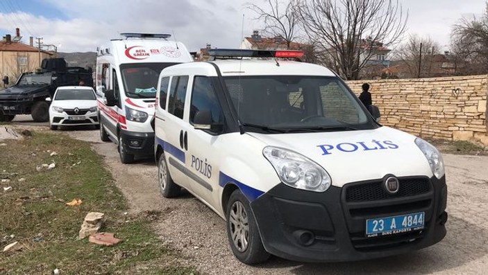 Elazığ'da bir evde 6 kişi ölü bulundu