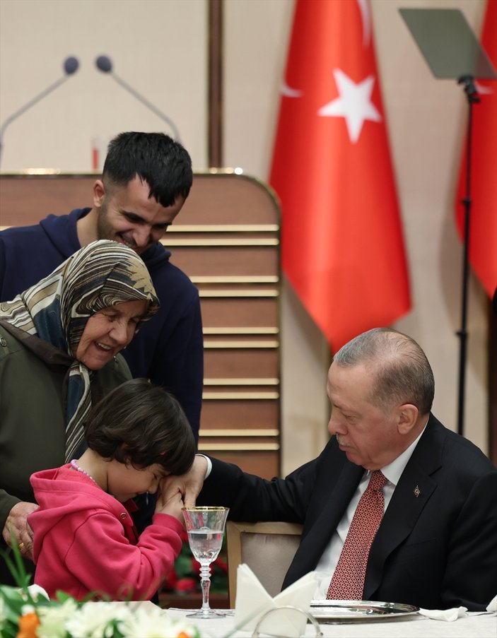 Cumhurbaşkanı Erdoğan milletvekilleri ile iftar programında bir araya geldi