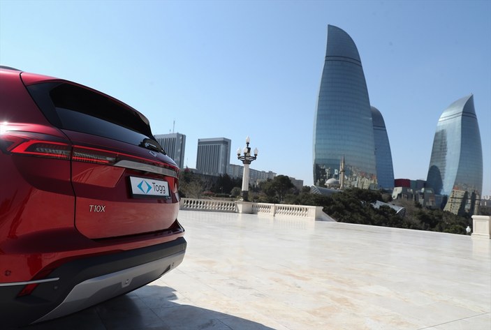 Togg Azerbaycan'da! Aliyev yerli otomobili teslim aldı