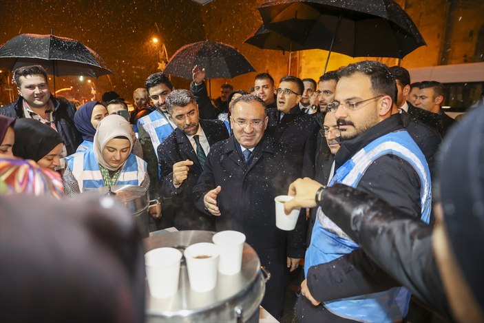 Bakan Bozdağ: Bütün terör örgütleri, Millet İttifakı'nın adayını cumhurbaşkanı yapmaya çalışıyor