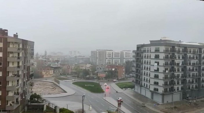 İzmir, dolu yağışıyla beyaza büründü #2