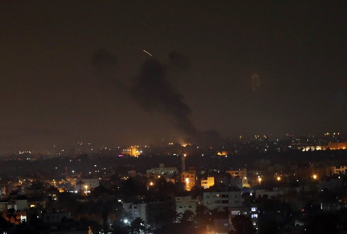 İsrail ordusundan Gazze'ye saldırı