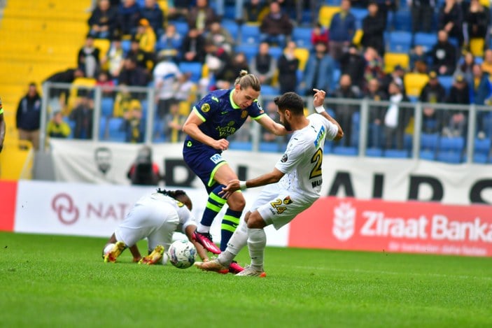 Ankaragücü, İstanbulspor'u üç golle geçti