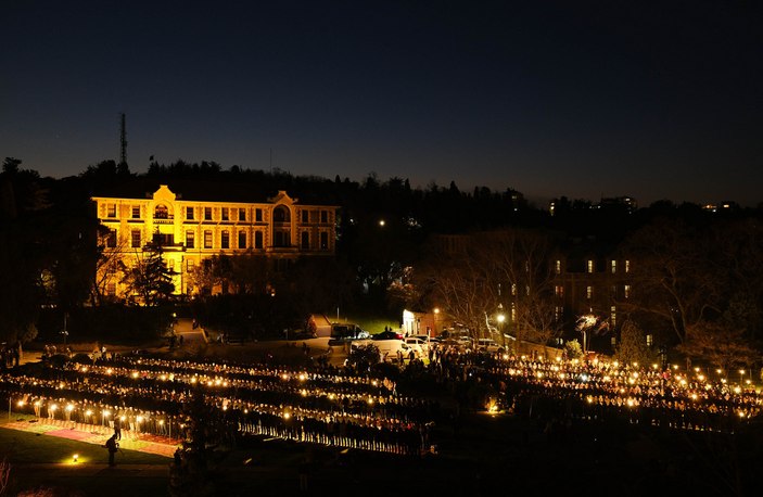 Boğaziçi Üniversitesi'nde cemaatle namaz kılındı