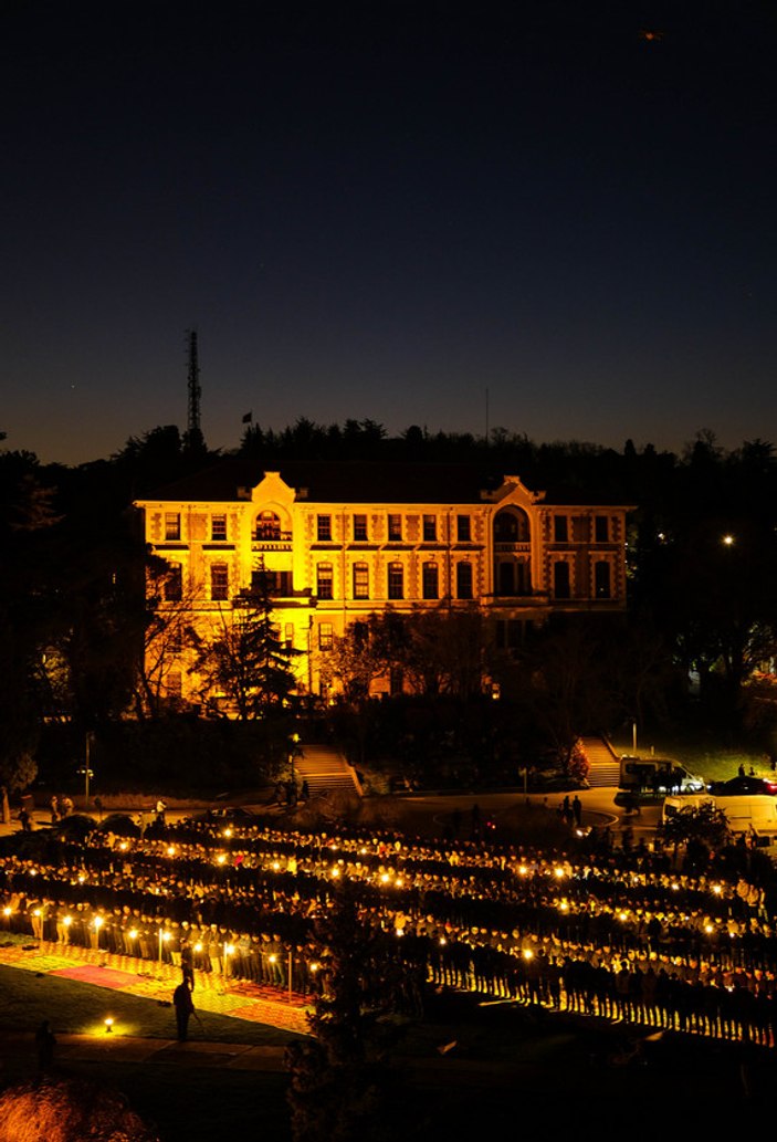 Boğaziçi Üniversitesi'nde cemaatle namaz kılındı