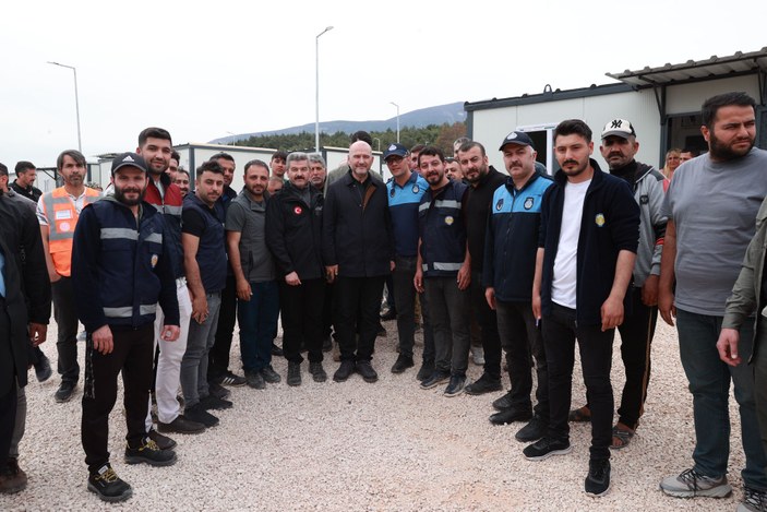İçişleri Bakanı Süleyman Soylu, Hatay'da konteyner kenti ziyaret etti