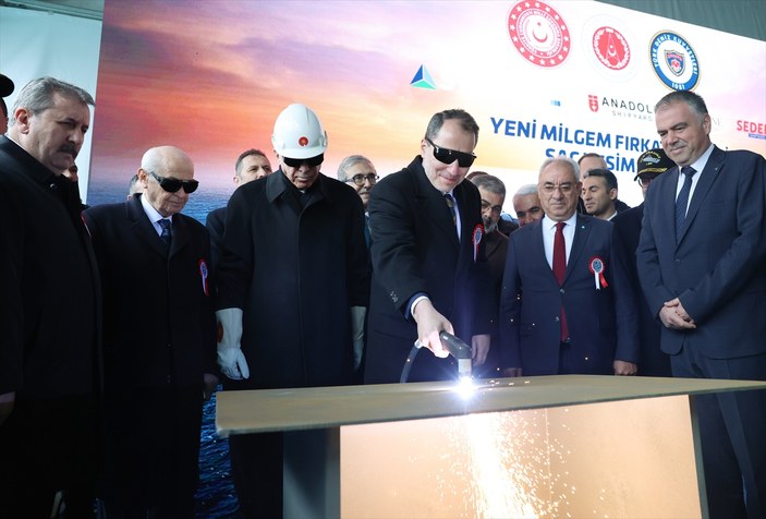 Cumhurbaşkanı Erdoğan, 3 yeni firkateynin sac kesme törenine katıldı