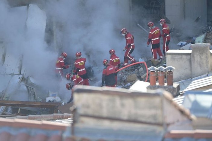 Fransa'da patlama sonrası 5 katlı bina çöktü: Ölü sayısı artıyor