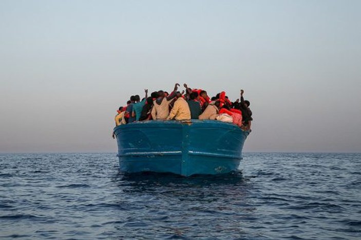 İtalya’da düzensiz göçmen akını: OHAL devreye girdi