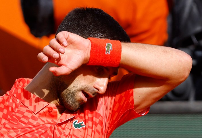 Novak Djokovic, kortlara galibiyetle döndü