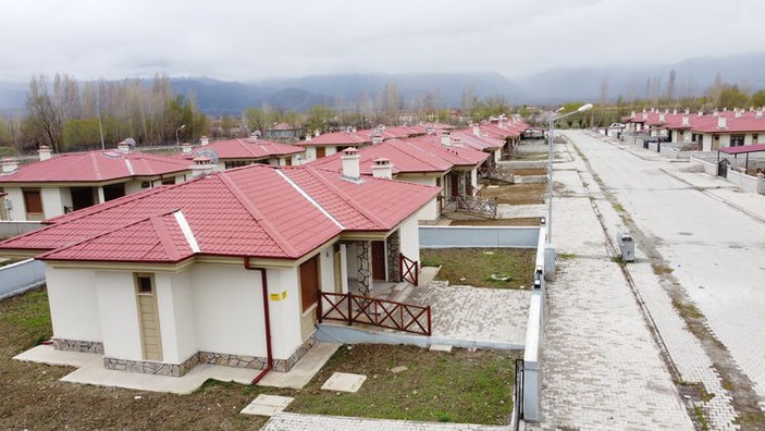 Erzincan'da depreme dayanıklı TOKİ konutları inşa edildi