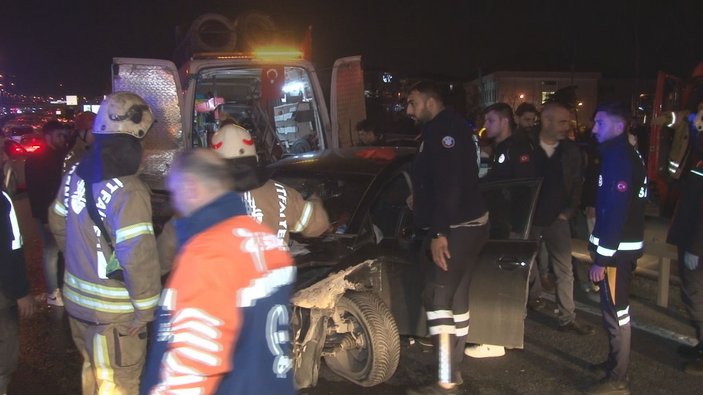 İstanbul Bahçelievler'de makas atan sürücü zincirleme kazaya sebebiyet verdi: 1 ölü 3 yaralı