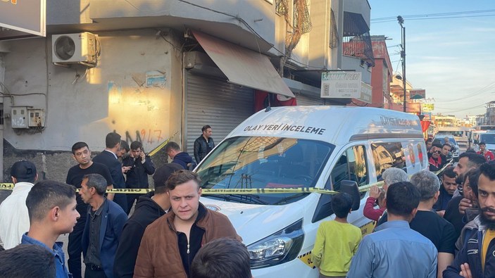 Adana’da silahlı saldırı: Baba ile 15 yaşındaki oğlu öldürüldü