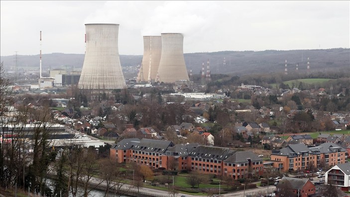 Nükleer enerji döneminin sona erdiği Almanya'da tartışmalar büyüyor