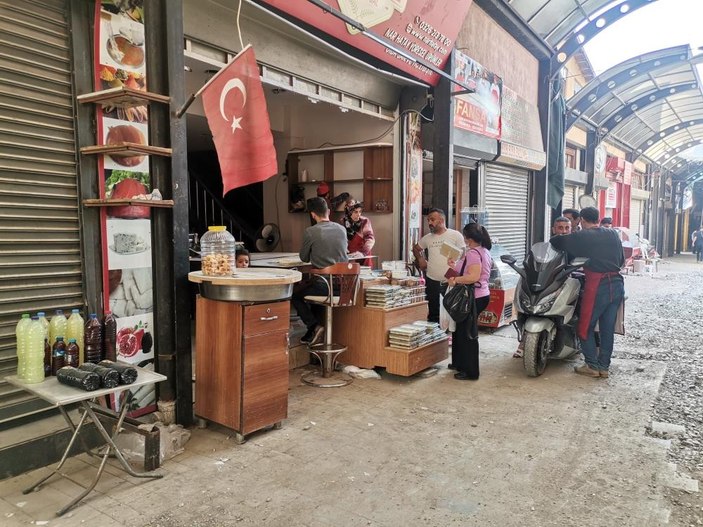 Depremin vurduğu Hatay’da esnaf bayrama buruk hazırlanıyor