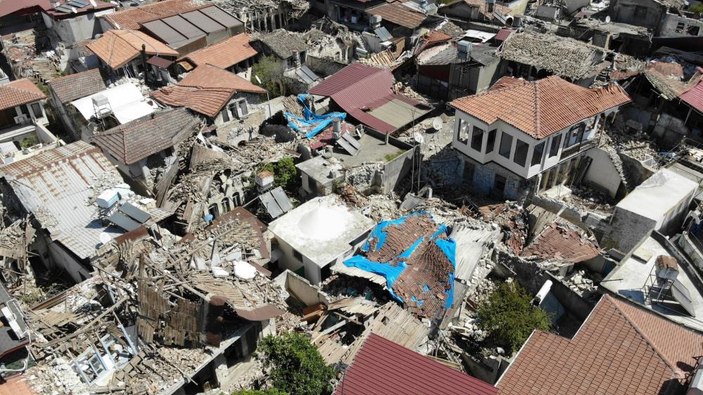 Depremin vurduğu Hatay’da esnaf bayrama buruk hazırlanıyor