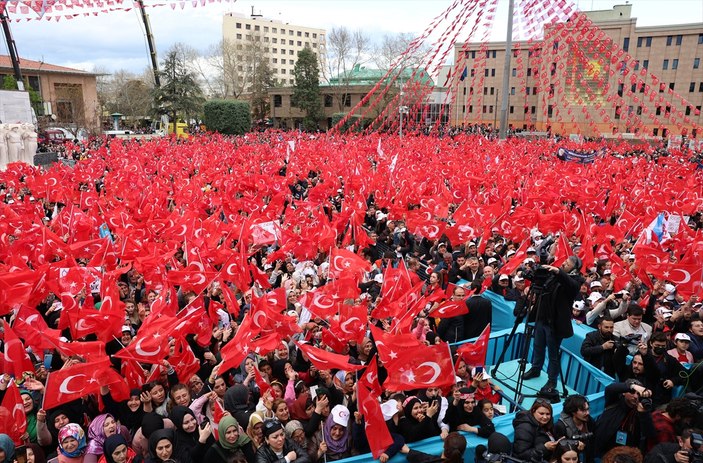 Eskişehir'de Cumhurbaşkanı Erdoğan için hazırlanan pankart