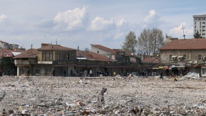 Malatya'da bayram tela�� yok, ac� var...