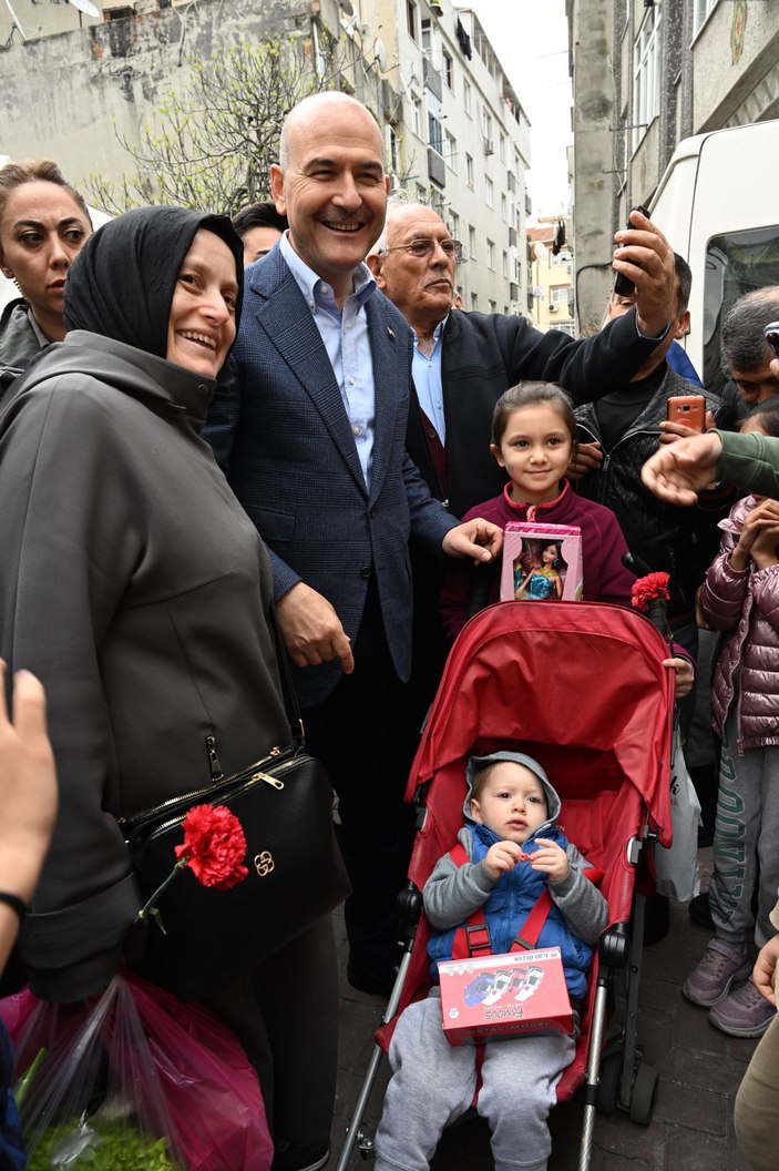 Süleyman Soylu'ya Zeytinburnu'nda yoğun ilgi