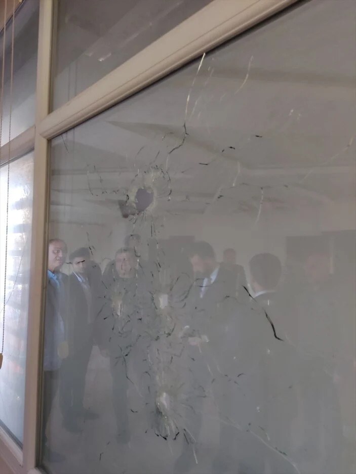 AK Parti binasına kurşun yağdıran saldırgan: Atatürk için yaptım