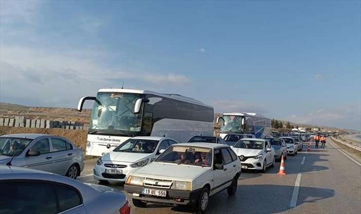 Başkent Ankara'da bayram tatili yolunda kaza: 1 ölü, 11 yaralı