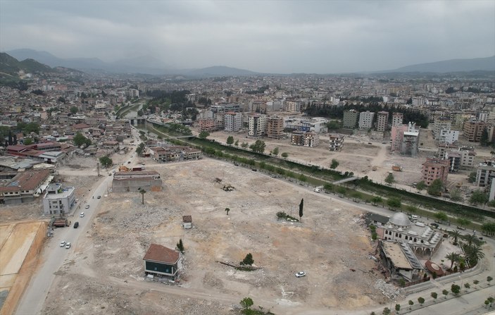 Hatay’da depremin izleri siliniyor! Enkaz kaldırma çalışmalarına sona gelindi