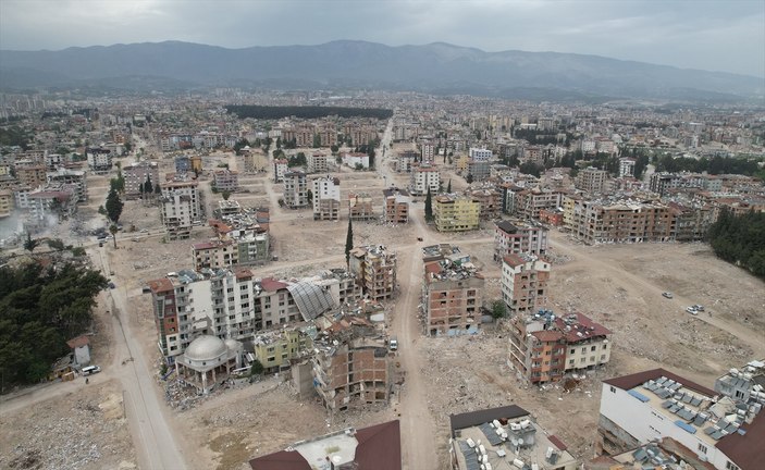 Hatay’da depremin izleri siliniyor! Enkaz kaldırma çalışmalarına sona gelindi