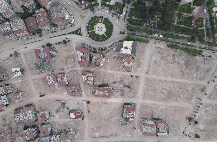 Hatay’da depremin izleri siliniyor! Enkaz kaldırma çalışmalarına sona gelindi