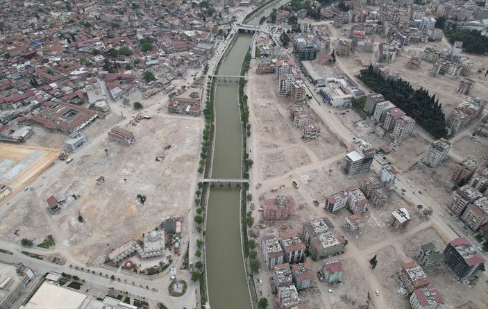 Hatay’da depremin izleri siliniyor! Enkaz kaldırma çalışmalarına sona gelindi